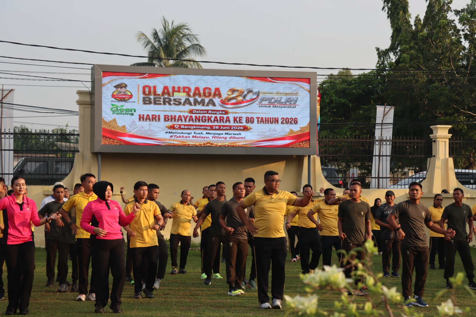 Polres Kampar dan TNI Perkuat Sinergi Lewat Olahraga Bersama Hari Bhayangkara ke-80